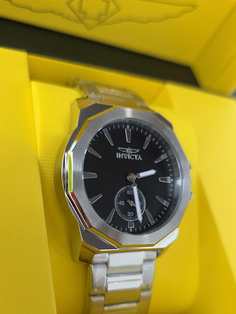 548.  Invicta Speedway Model 49325 Men's Watch